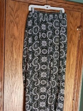 Women Torrid Pull On Stretch Short With Front Open Semi Sheer Drape Overlay Pant